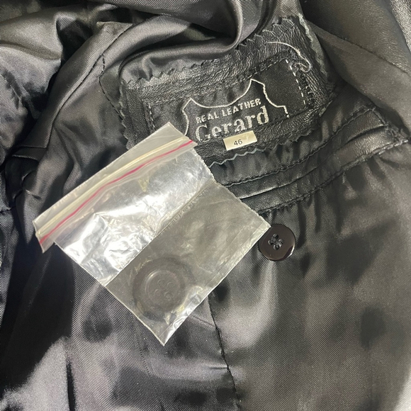 Gerard Vintage Italian Leather, Buttons/Belted Trench Coat. Black WM size 46. - Picture 10 of 10